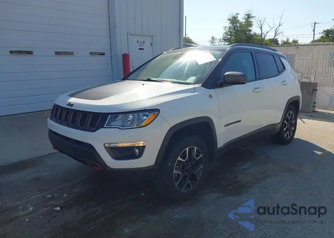 2019 Jeep Compass Trailhawk 4X4 from USA, damaged, VIN 3C4NJDDB6KT721290
